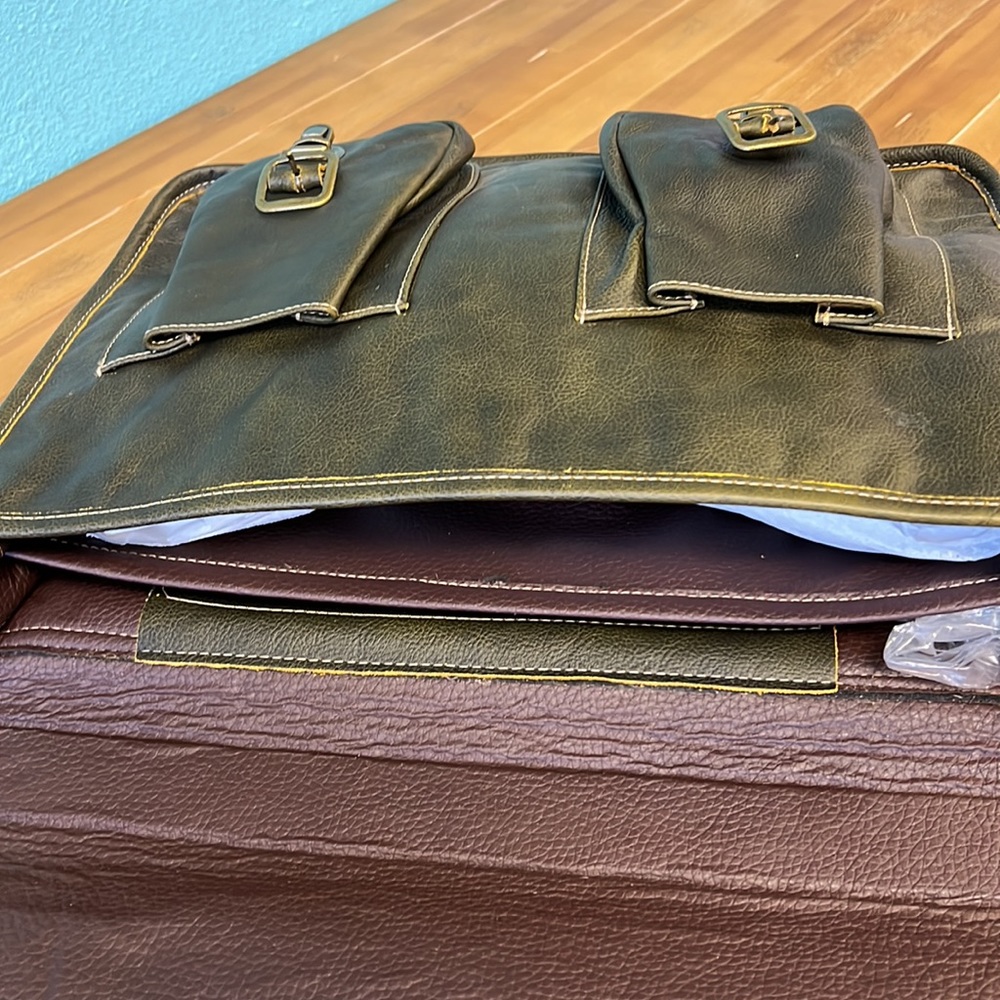Briefcase - Picture 2 of 4